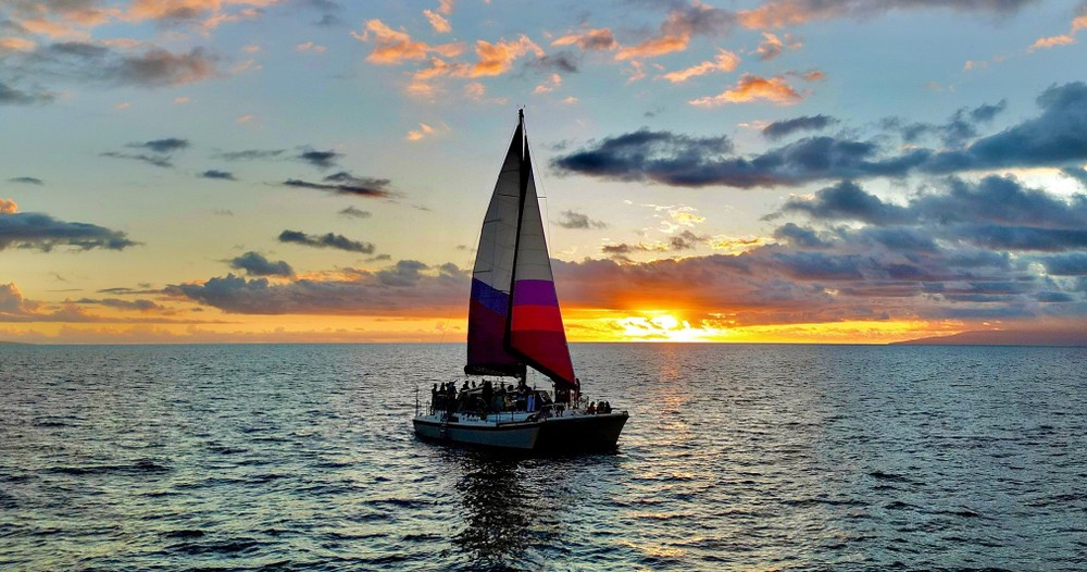 2 HOUR POLYNESIAN SUNSET SAIL & DINNER CRUISE